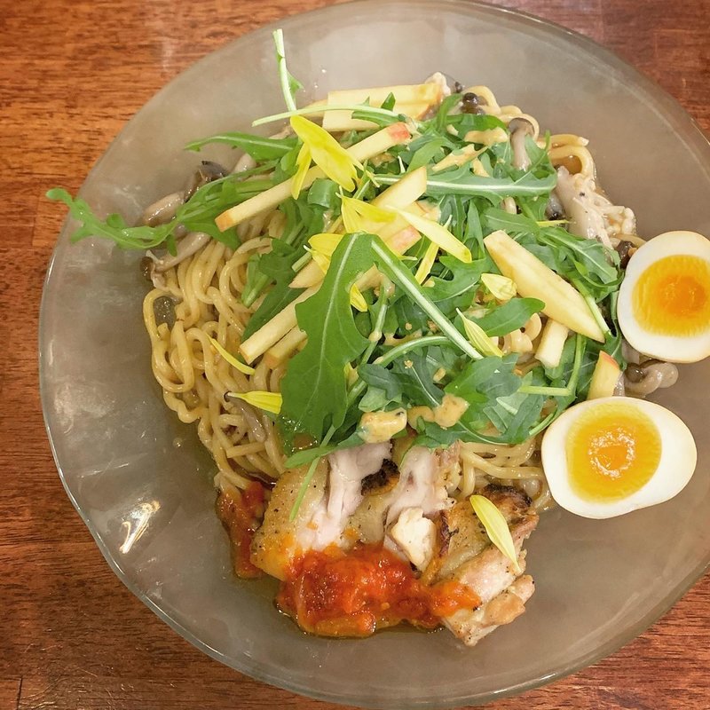 限定　赤ワインクリームまぜそば 大山鷄添え(海老丸らーめん)