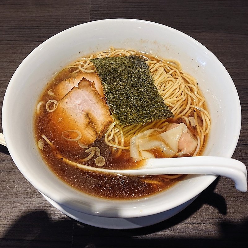 煮干し中華そば(かみなり中華そば店)