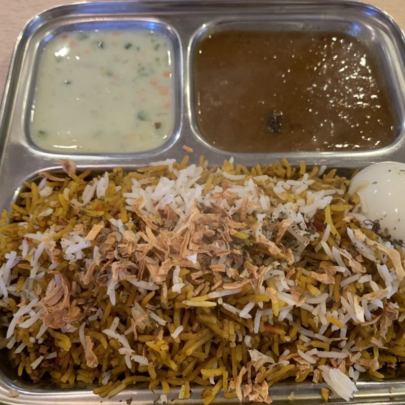 スペシャルセットマトンビリヤニ(カフェと印度家庭料理 レカ 葛西本店)