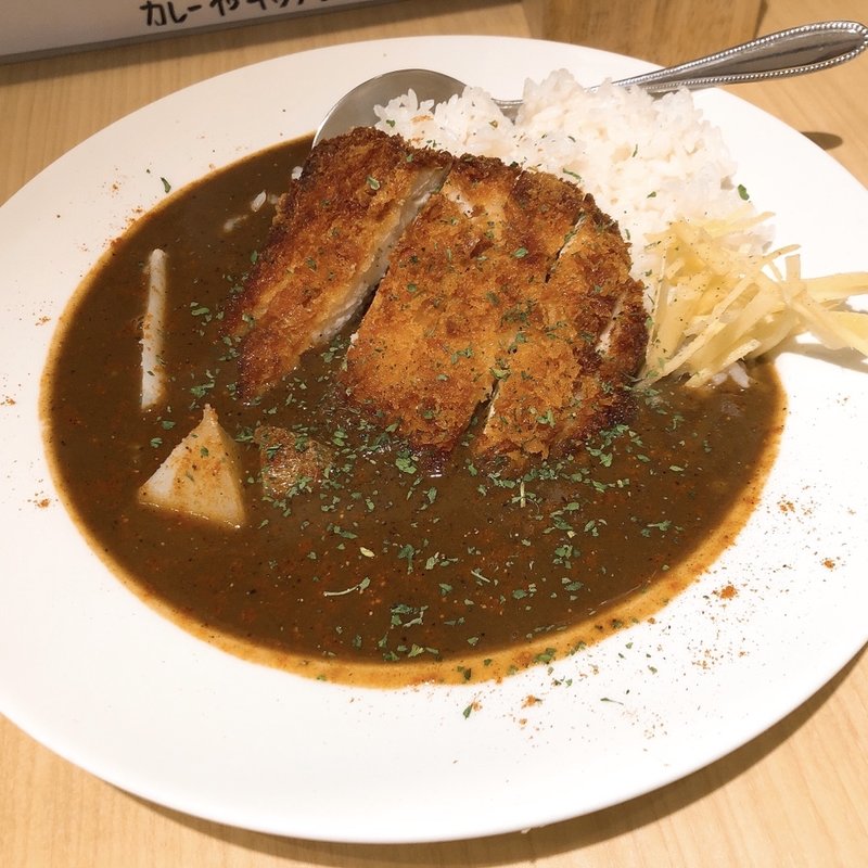 チキンカツカレー(キッチンカナメ)