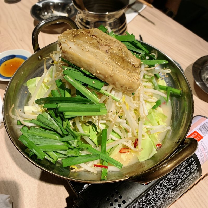 モツ鍋(ふぐぶた酒場)