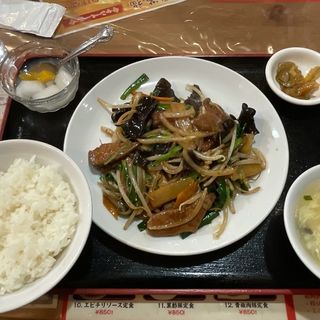 レバニラ炒め定食(満福 大船店)