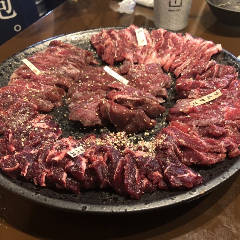 馬肉盛り合わせ(けとばし屋 チャンピオン 三宮店)