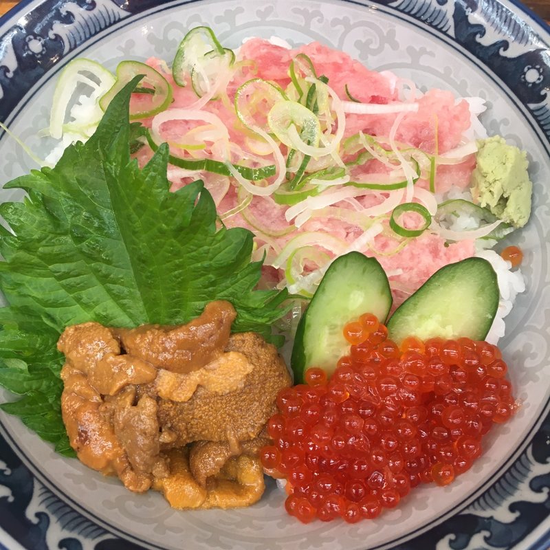 ウニイクラネギトロ丼(みなとや食品)
