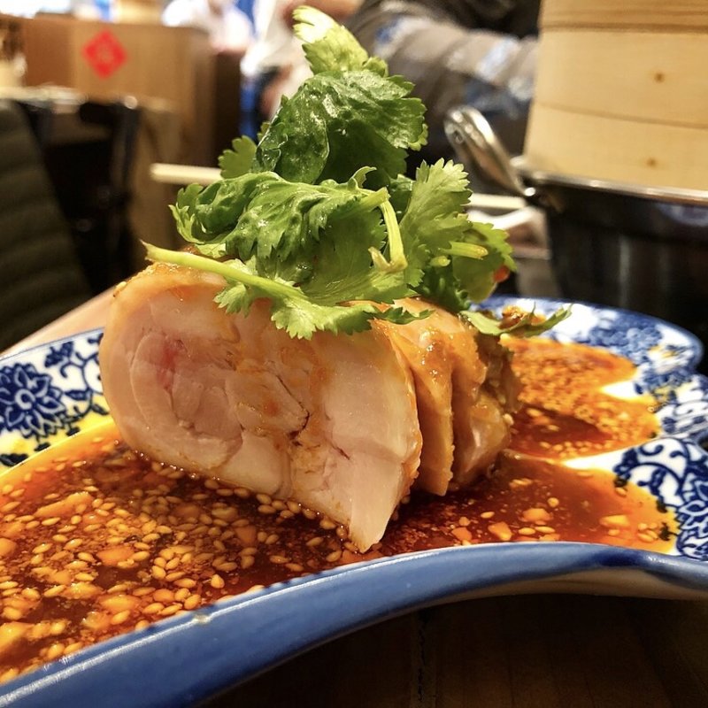 よだれ鶏(小籠包 包伸一)