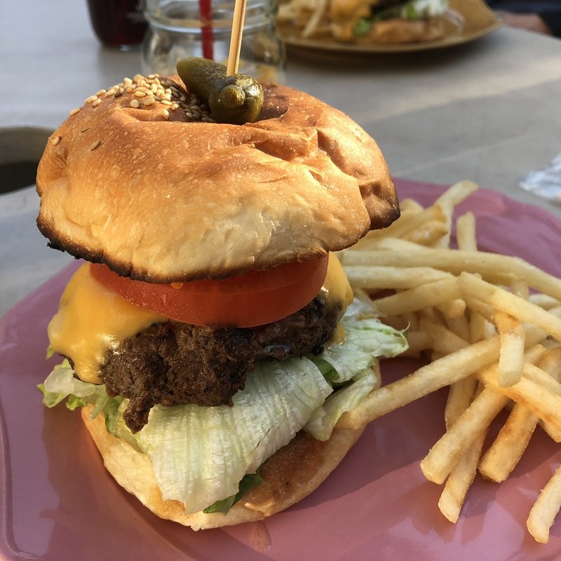 GROVEバーガー(GROVE Cafe&Green)