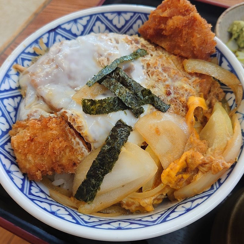 かつ丼ランチ(そば処 二城 )