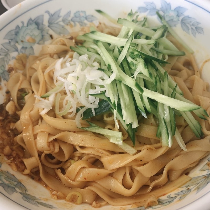 乾麺(台湾料理 慶龍（チンロン）)