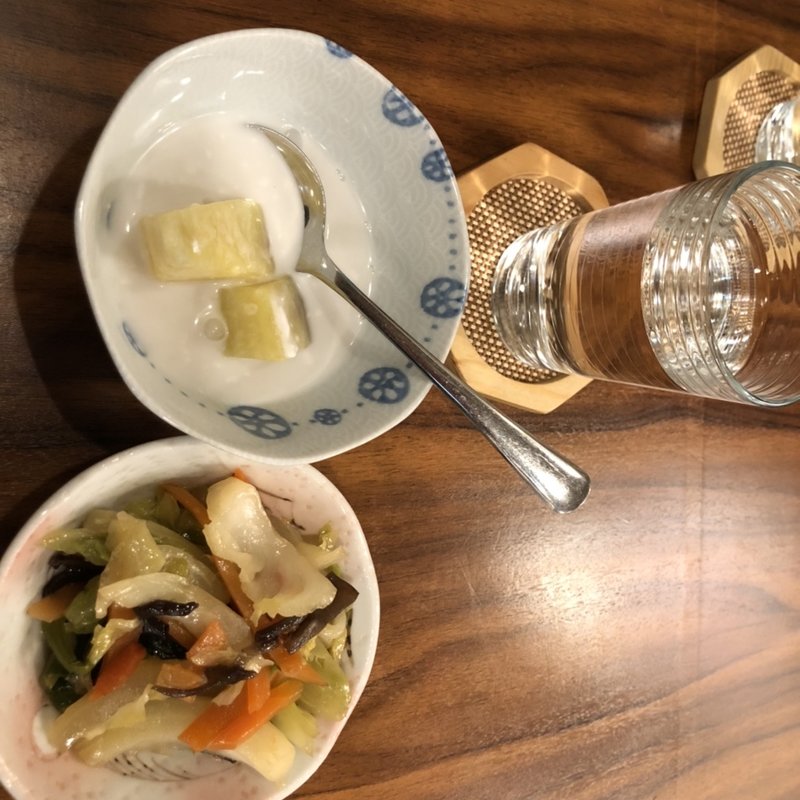 ランチ付け合せ野菜炒めとココナッツミルク入りさつまいも(タイ ラック タイ )