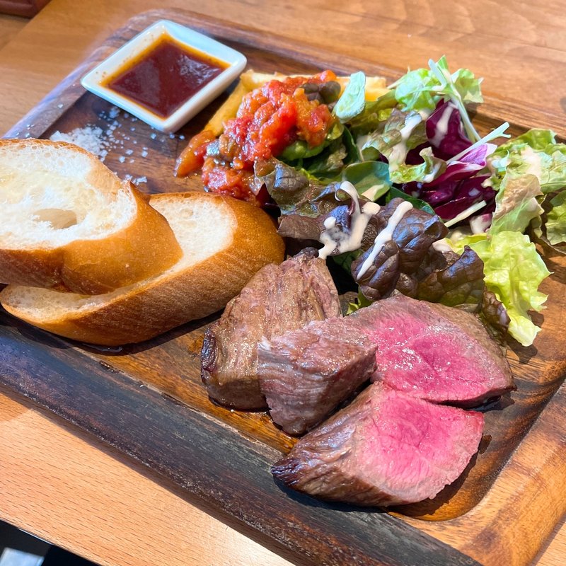 牛ハラミプレート(肉バルYAMATO船橋店)