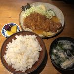 ロースカツ定食