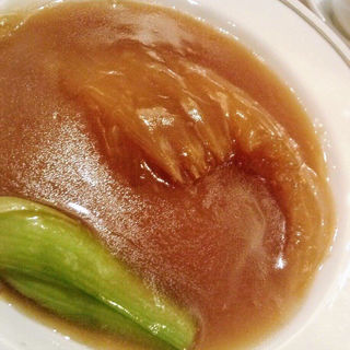 特製ふかひれ姿煮スープ　150g(中国飯店 富麗華 （チュウゴクハンテンフレイカ）)