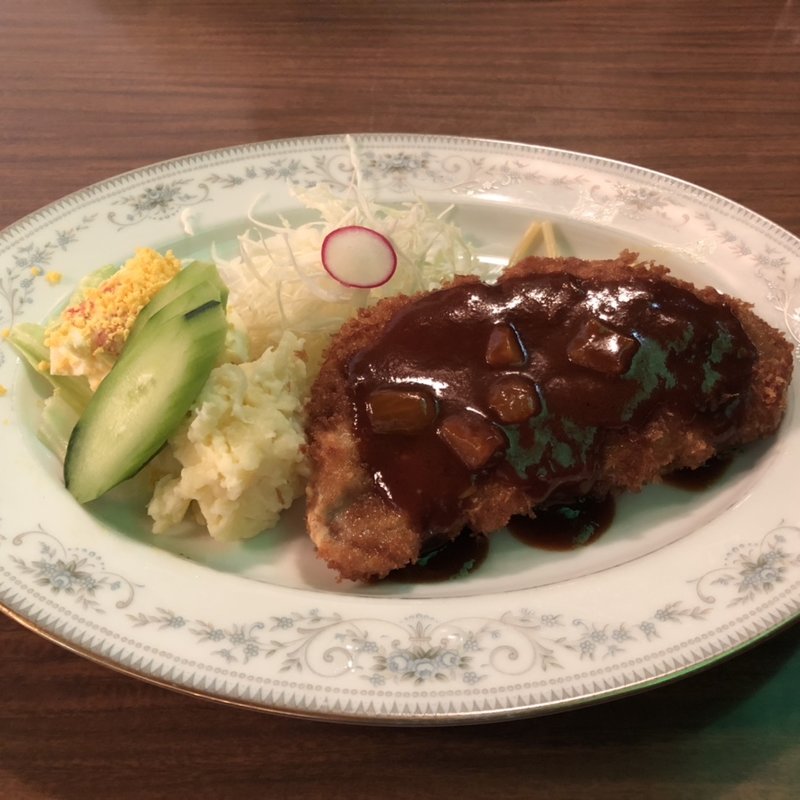 カツレツ(グリル ロッグキャビン)