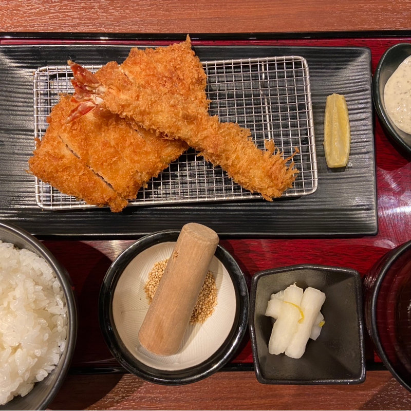 ロースカツ大海老御膳(かつ彩 （かつあや）)