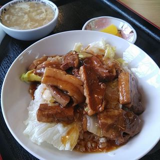 豚角煮飯(中華料理 福来房 )
