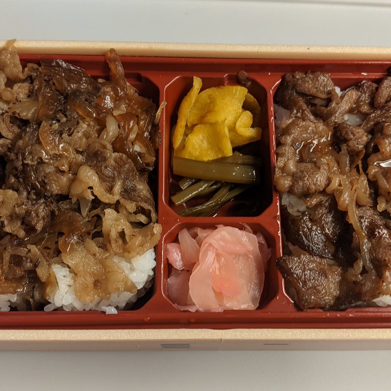 近江牛食べ比べ弁当（牛めし＆カルビ）(近江スエヒロ 新大阪茶屋)