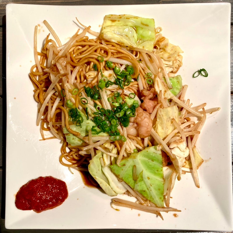 もつ焼きそば(プルプル市場)