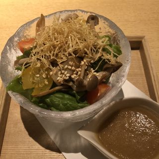 湯葉とキノコのサラダ(日本料理　「十二颯」 ヒルトン東京 )