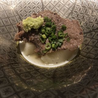 塩茹で牛タン(日本料理　「十二颯」 ヒルトン東京 )