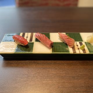 肉寿司(ランチセット)(牛肉寿司　きんたん)