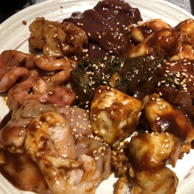 ホルモン盛り合わせ(焼肉豊田屋 川口駅西口店)