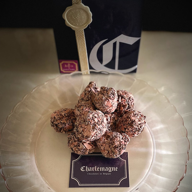 Charlemagne  Chocolatiers / トリュフ・ピンクラズベリー(小田急百貨店 Chocolat×Chocolat)