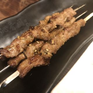 ラム肉串焼き(中華料理 沁香園 )