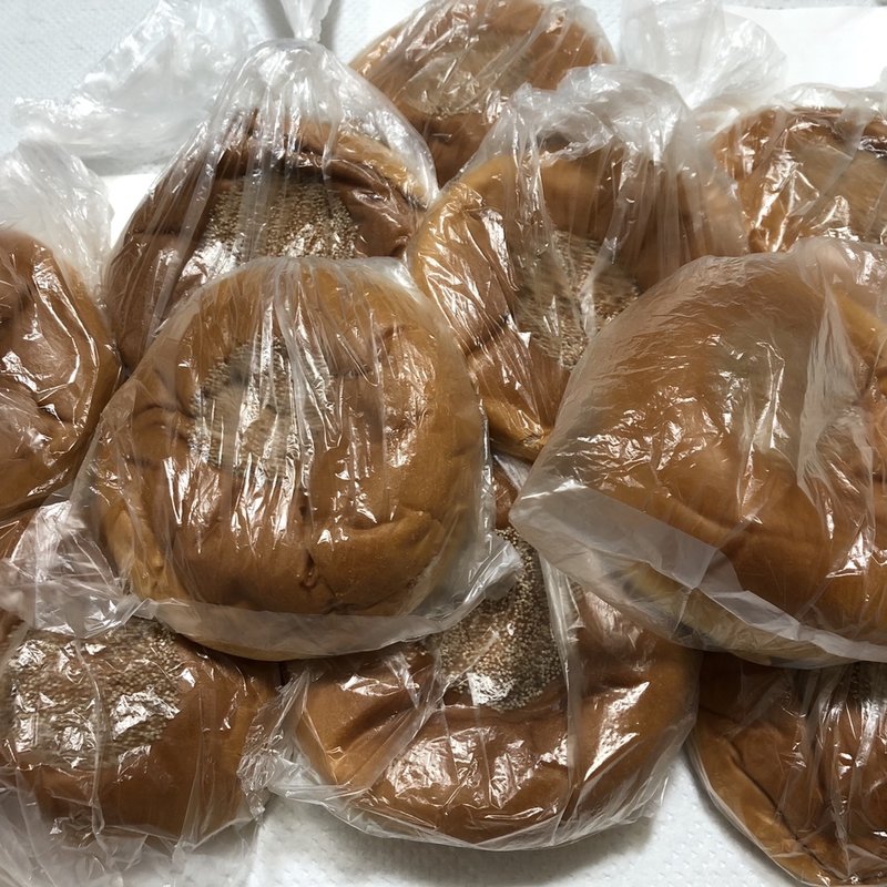 撮影で使った大量のあんぱん(コンビニ)