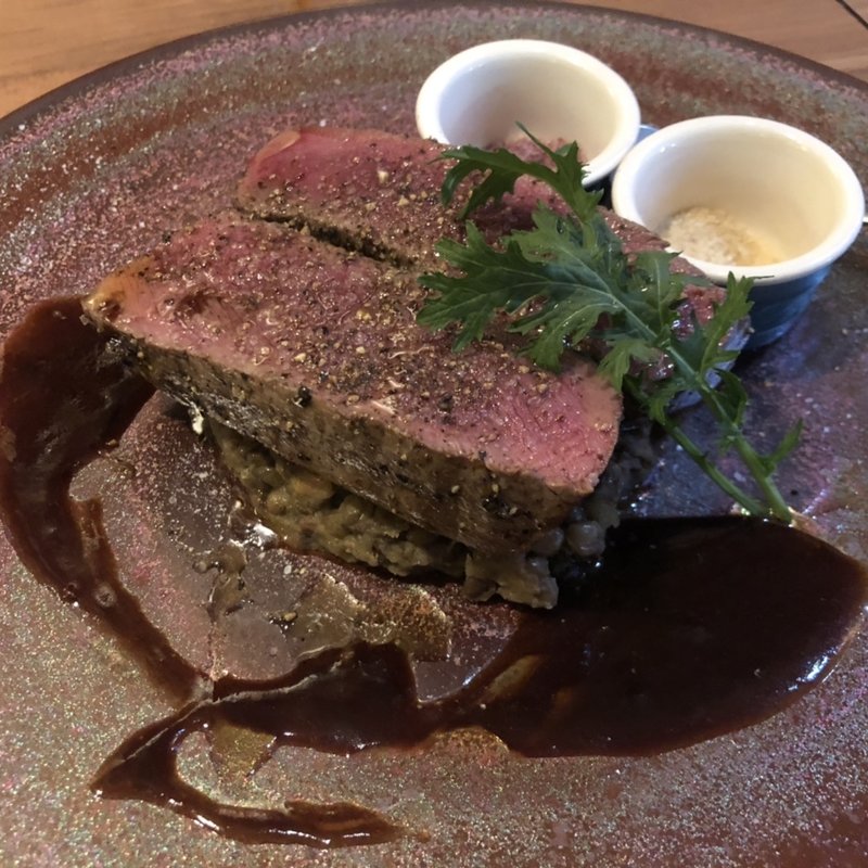 鹿背ロースのグリル(葡萄屋エビス)