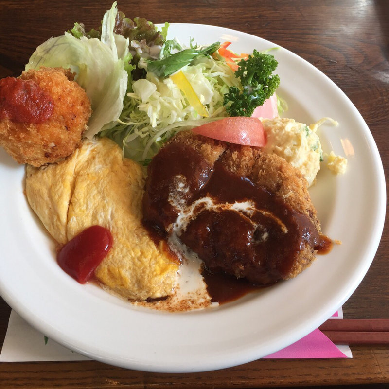 ビフカツセット(洋食 あけぼの)