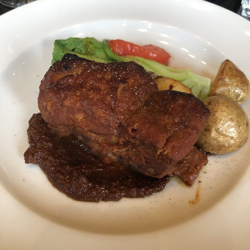 松坂ポークのタンドリースペアリブ(欧風小皿料理 沢村 丸の内)