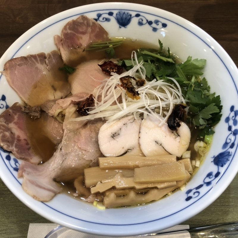 特製醤油ラーメン(and Lab)