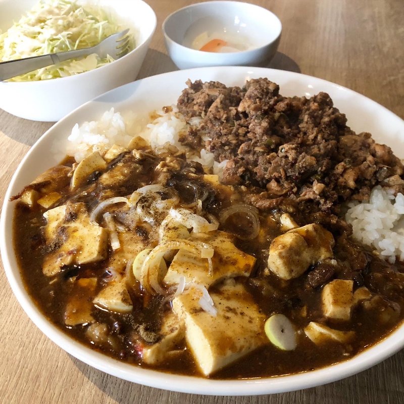 あいがけ(麻婆カレー激痺辛＆激辛チキンキーマ・小盛り)(和レー屋 丁子 )