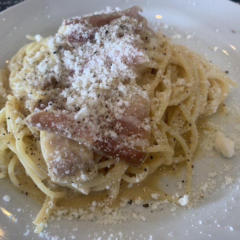 自家製パンチェッタのローマ風カルボナーラ(イタリアン食堂 トラットリア ジロ)