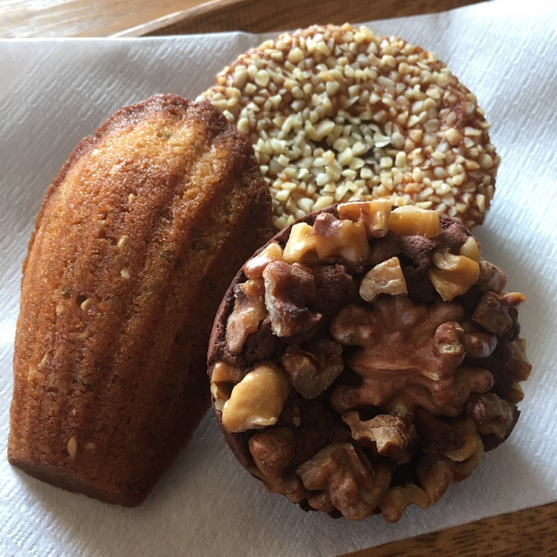 ピスタチオのマドレーヌ(イデミ・スギノ （HIDEMI SUGINO）)