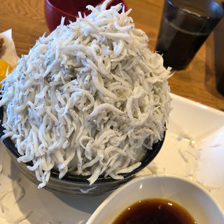 しらす丼 満幸商店 の口コミ一覧 おいしい一皿が集まるグルメコミュニティサービス Sarah