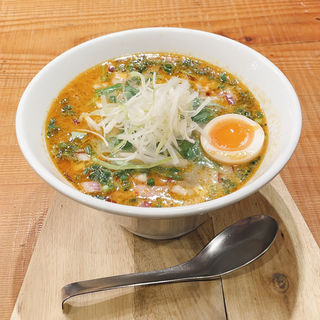 トムヤムヌードル(ヌードルヤ MEーCHAーKUーCHA)