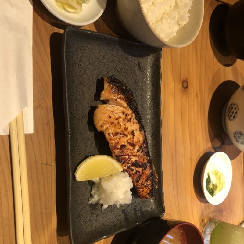 サーモンの米麹焼き(大衆とり屋 WAIGAYA本店 五反田店)