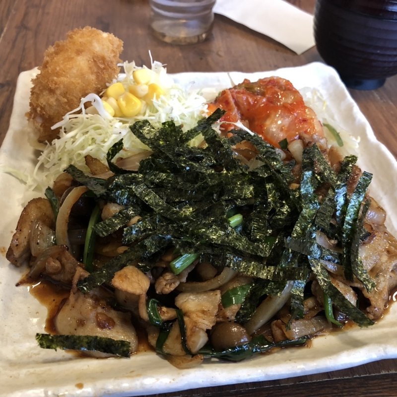 豚スタミナ焼(洋食とらひげ)