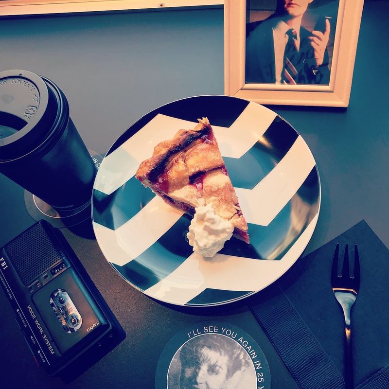 チェリーパイ(CAFE:MONOCHROME(カフェ:モノクローム))