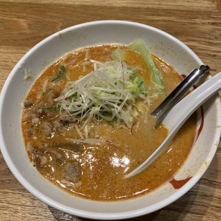 坦々麺(ラーメン　おちゃらん屋　ヨドバシ梅田店)