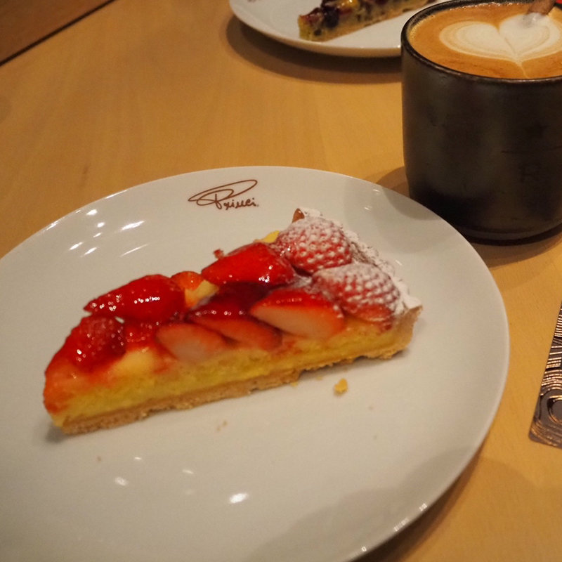 いちごのタルト(STARBUCKS RESERVE®️ROASTERY TOKYO)