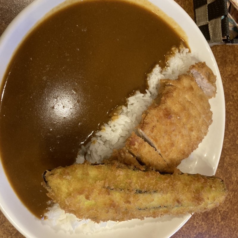 とんかつと丸ごと茄子カレー(カレーの二重丸 小戸店)