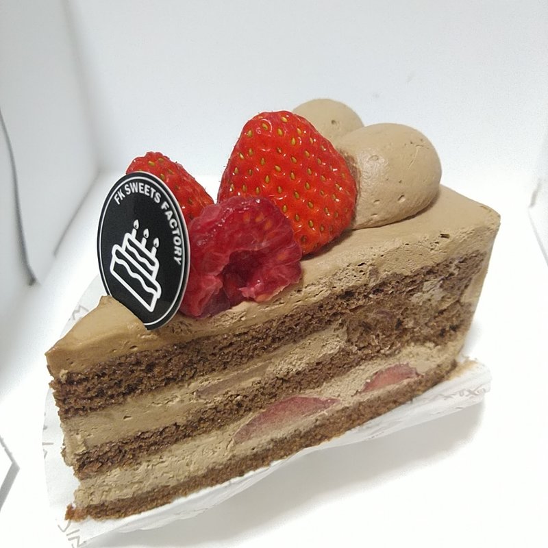 苺のチョコ生ショート(フルールきくや イオンスーパーセンター 一関店 )