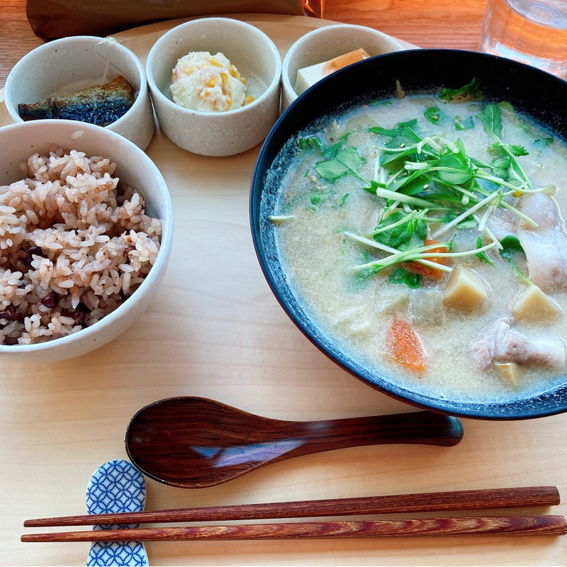 鹿児島産茶美豚の胡麻豆乳お椀御膳(神楽坂茶寮 渋谷スクランブルスクエア店)