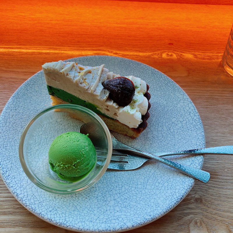 茶寮季節の和ケーキ 日本のお茶セット(神楽坂茶寮 渋谷スクランブルスクエア店)