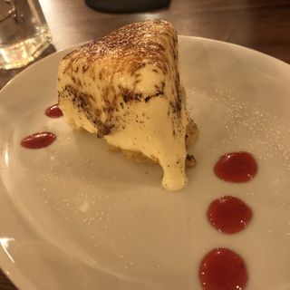 炙りチーズケーキ(Cafe&Dining Cheese Cheese Worker　千葉店)