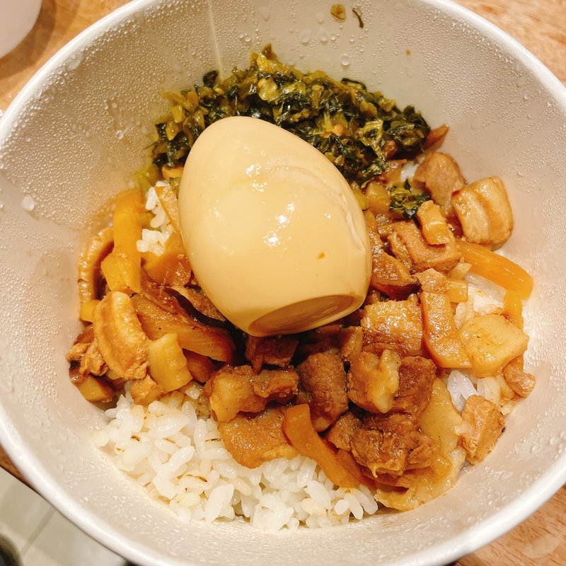 味玉ルーローハン(台湾屋台メシ！王さんのルーローハン 水道橋店)