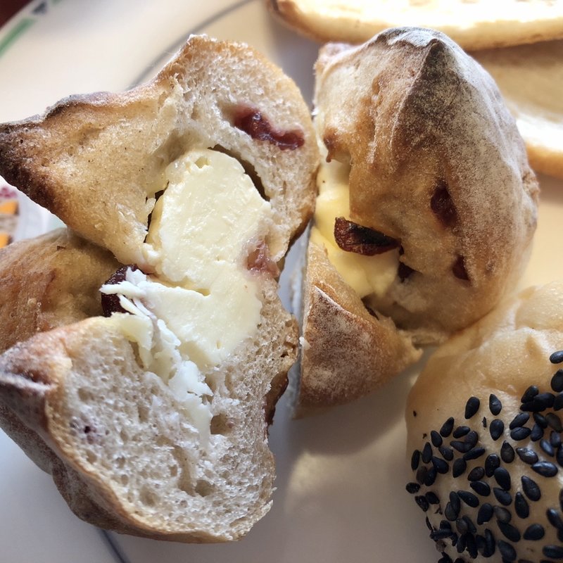 クランベリー&クリームチーズ(トーチドットベーカリー 大森)