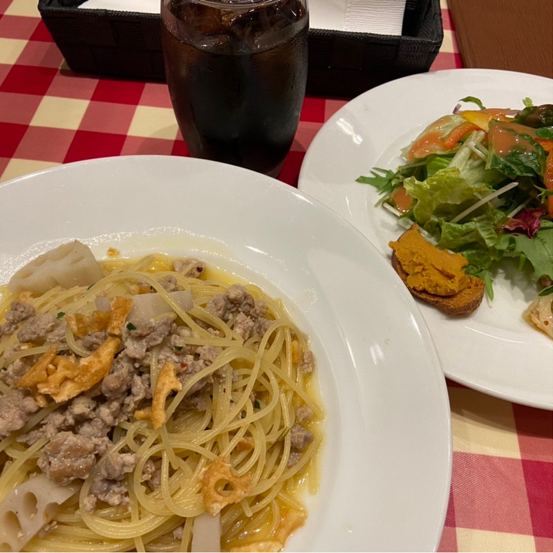 豚挽肉とれんこんのペペロンチーノ(ロマンツァ 銀座店 )